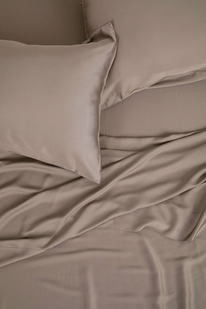 Kyte Baby Bamboo Sateen Pillowcase Set in Truffle
