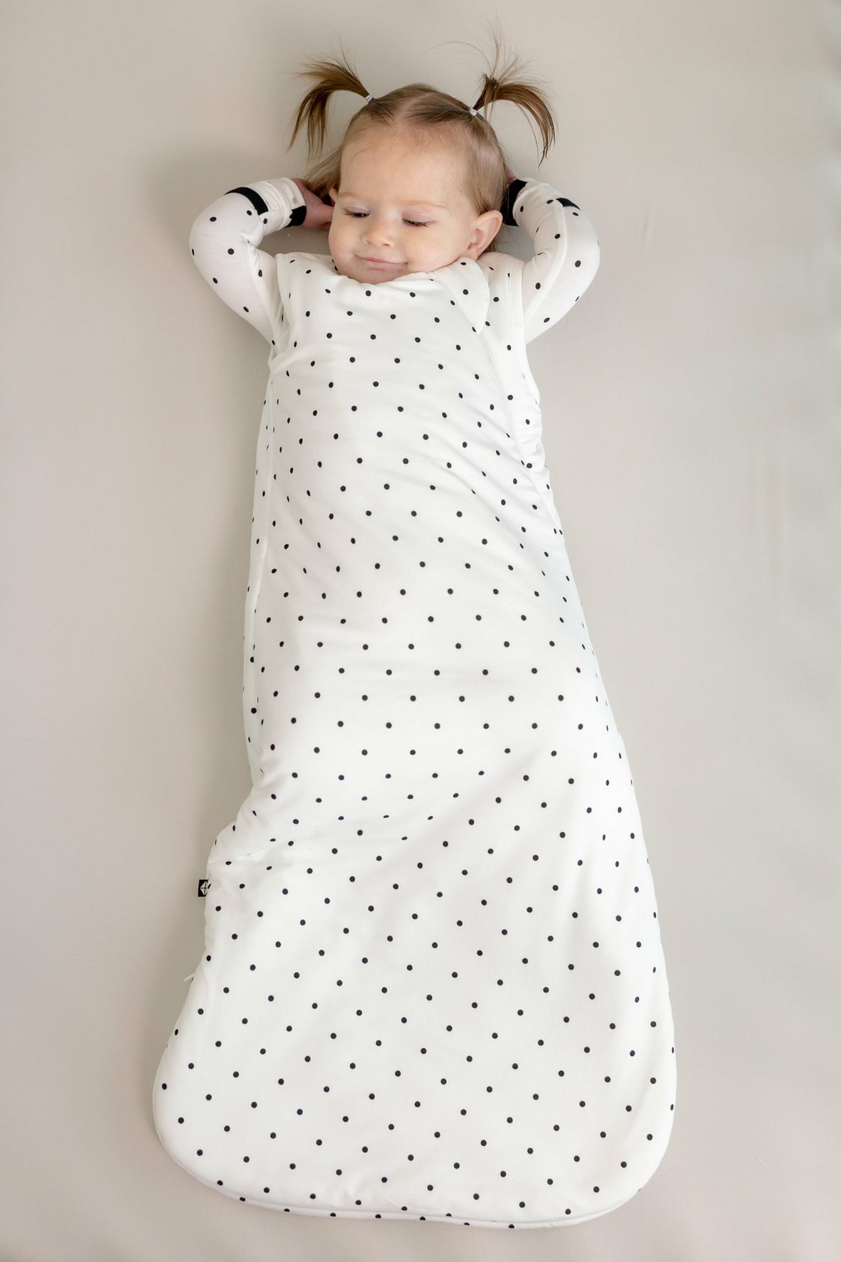 Kyte Baby Sleep Bag in Midnight Polka Dot 1.0