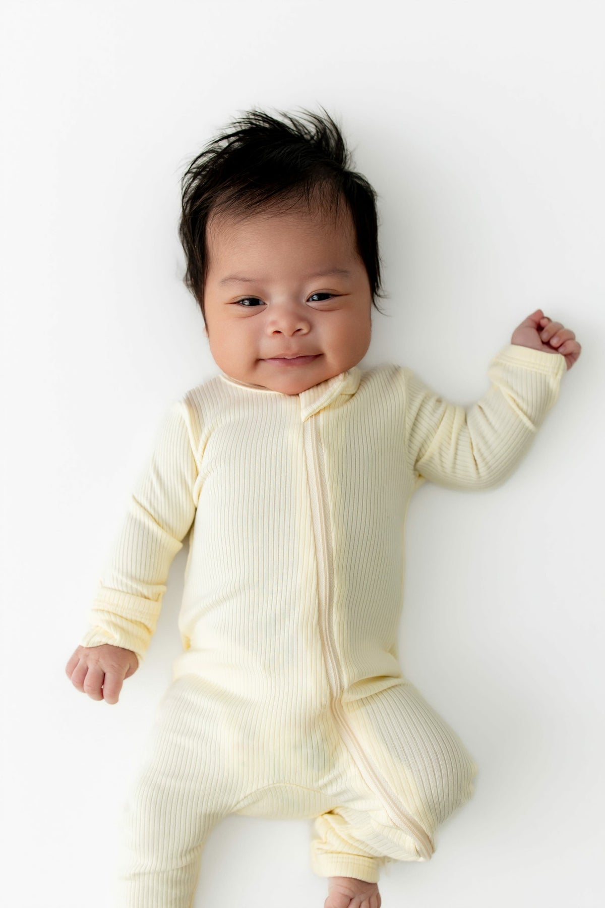 Kyte Baby Ribbed Zipper Romper in Chamomile