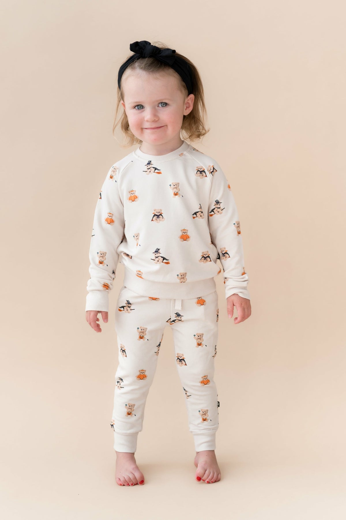 Kyte Baby Long Sleeve Jogger Set in Halloween Teddy