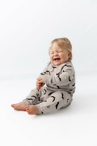 Kyte Baby Long Sleeve Jogger Set in Bats