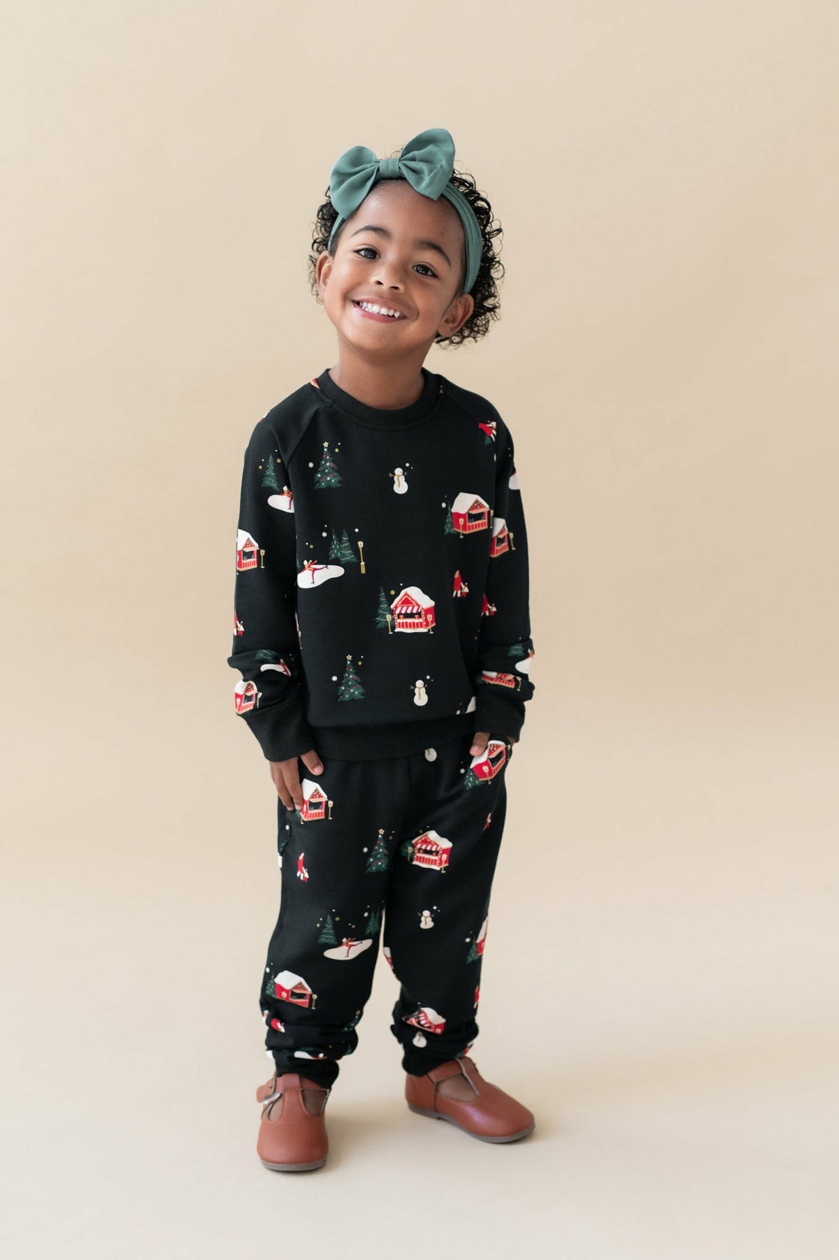 Kyte Baby Long Sleeve Jogger Set in Winter Wonderland