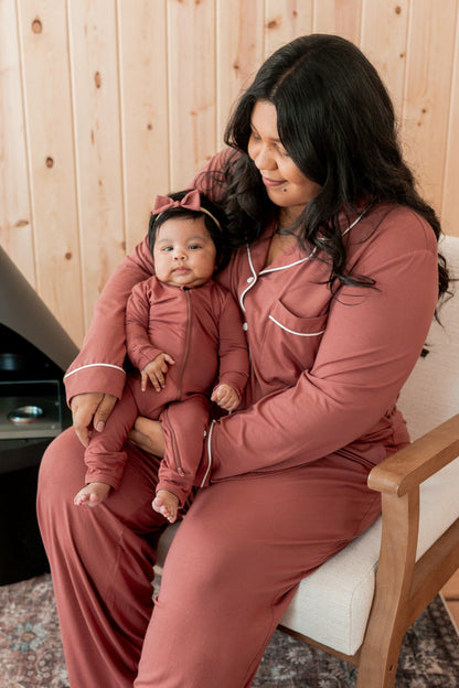 Kyte Baby Zippered Romper in Ember