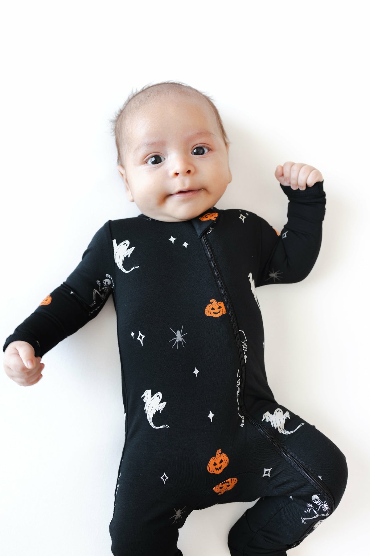 Kyte Baby Zippered Romper in Halloween Friends