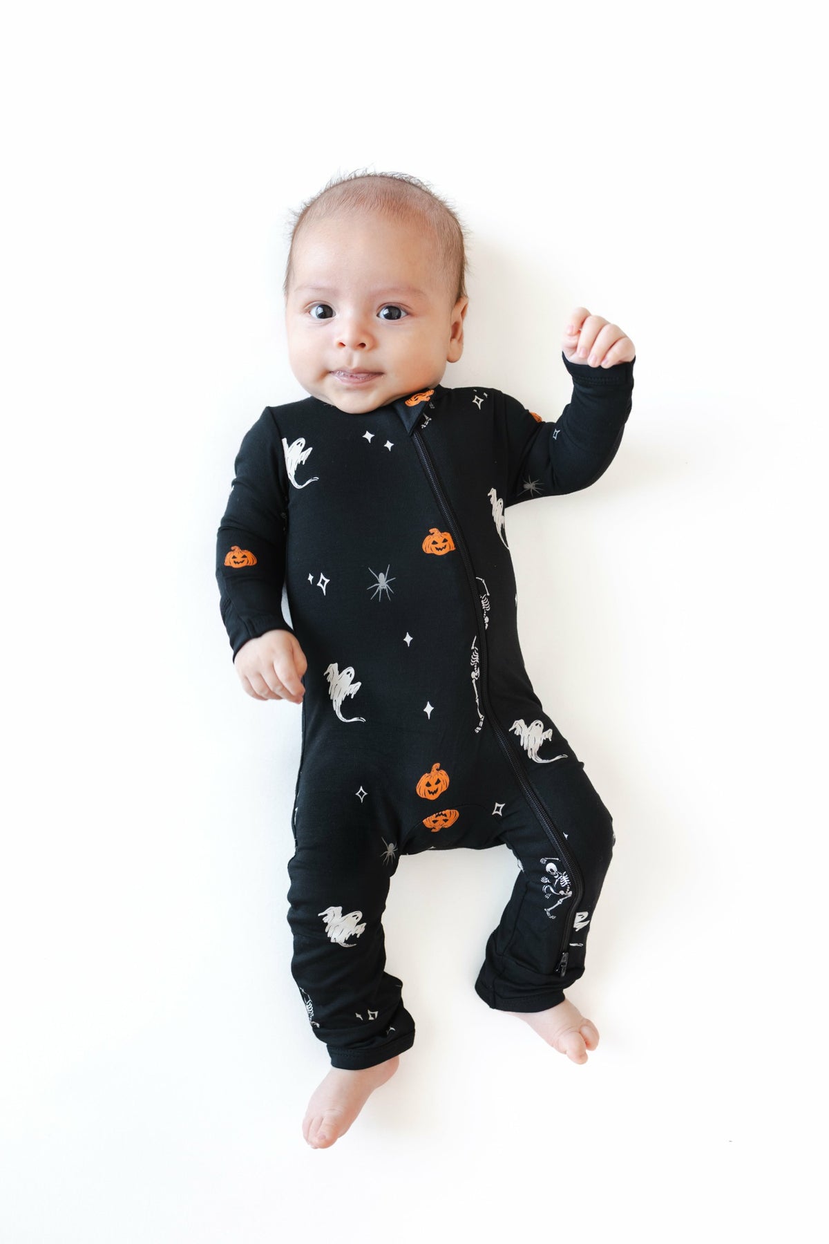 Kyte Baby Zippered Romper in Halloween Friends