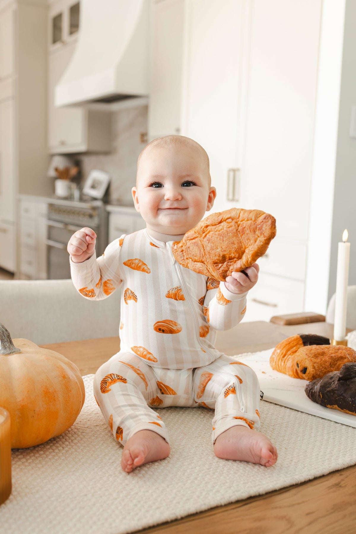 Kyte Baby Zippered Romper in Croissant