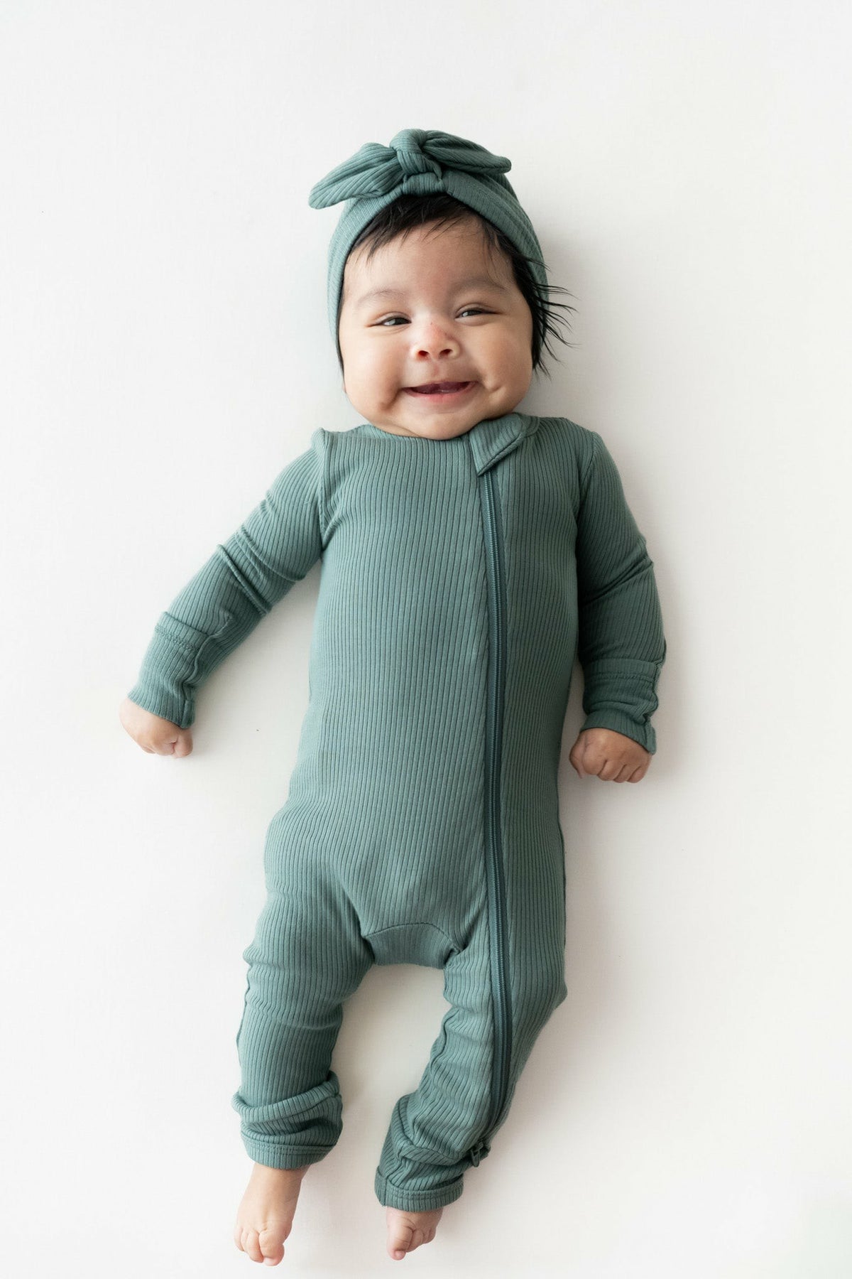 Kyte Baby Ribbed Zipper Romper in Pine