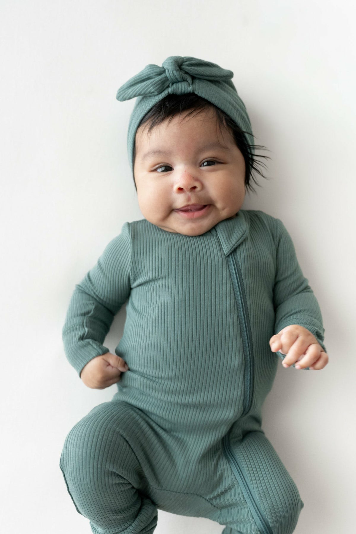 Kyte Baby Ribbed Zipper Romper in Pine